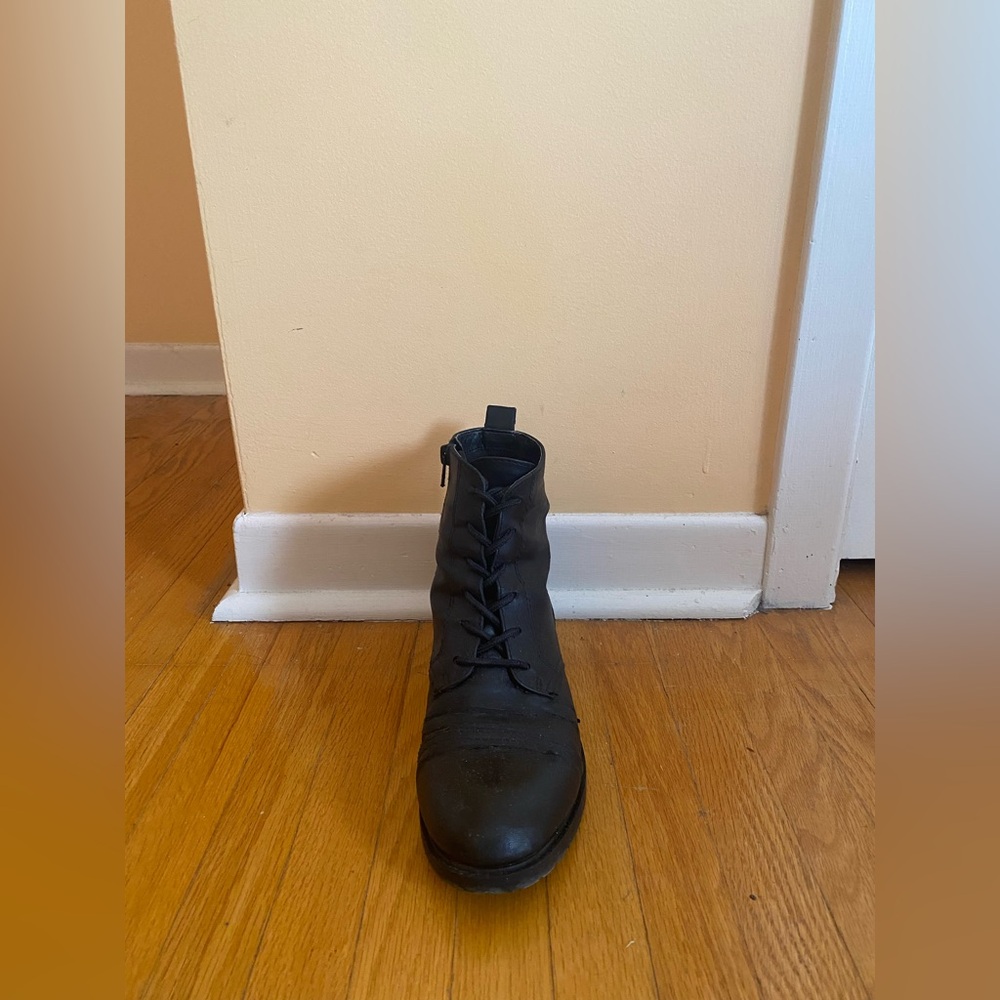 *L BOOT ONLY* Aldo Black Combat Boot